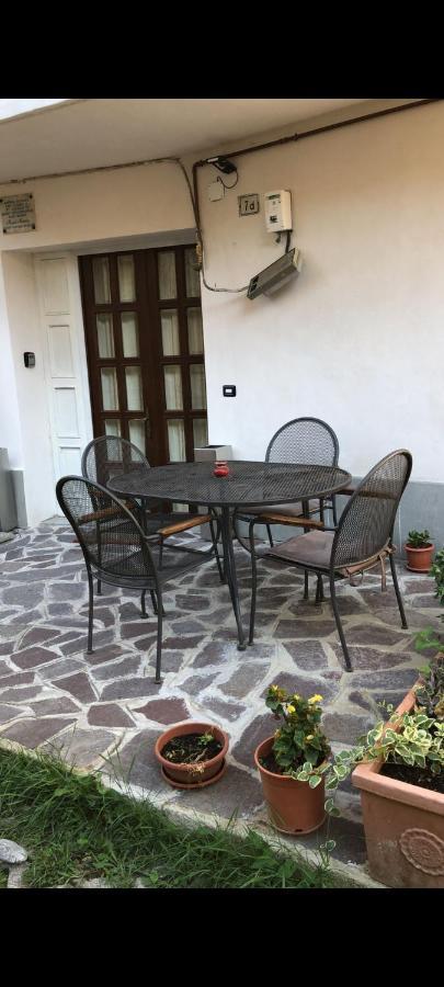Apartamento Entire flat, independent entrance, 20 mins to BGY - Bergamo Milan airport Nembro Exterior foto